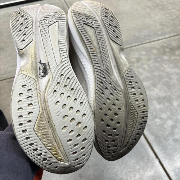 hoka one one mach 6 grey and white running shoes size 10.5 MENS - Picture 5 of 6